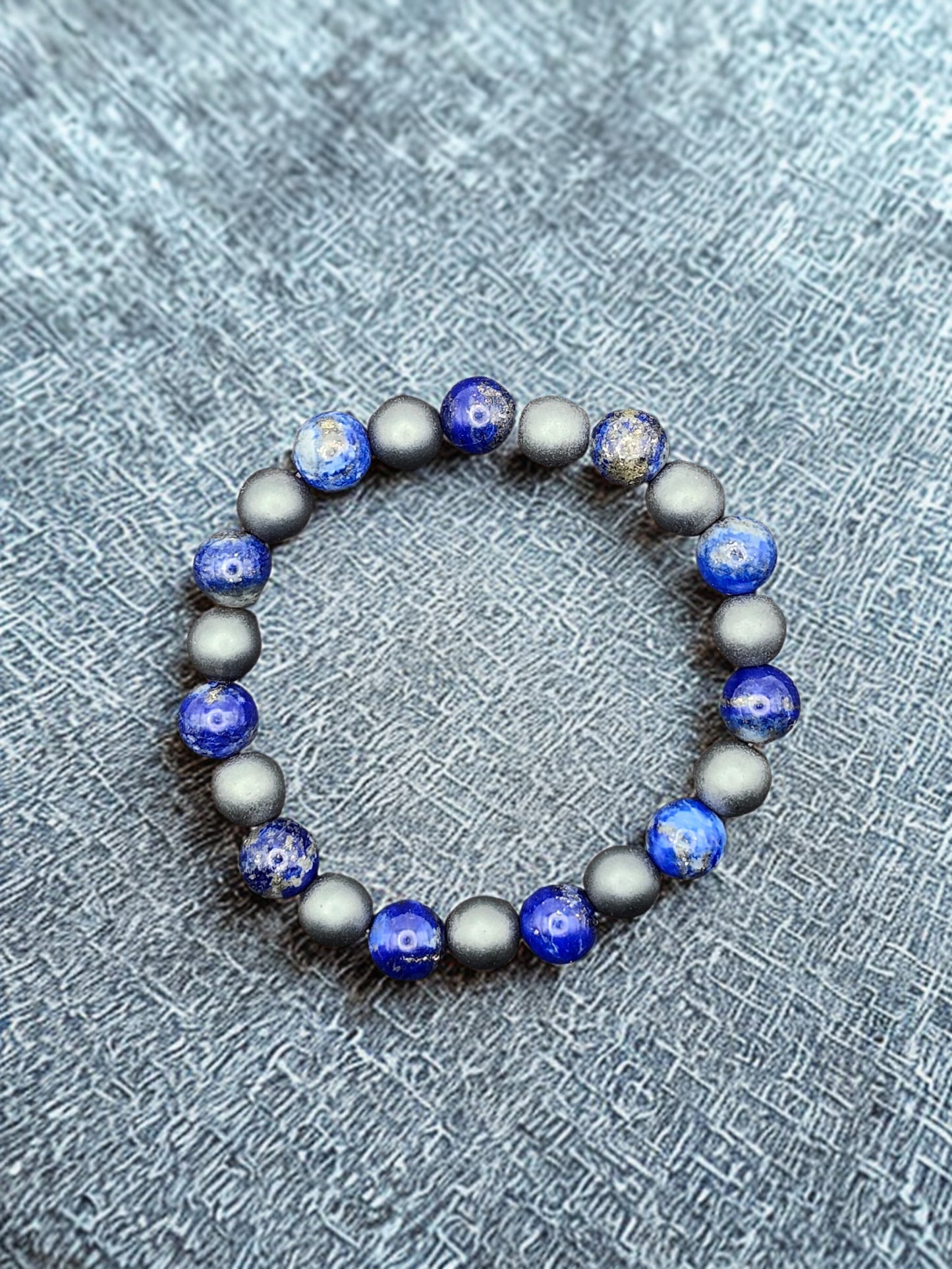 Lapis Lazuli + Hematite 8mm (matte)
