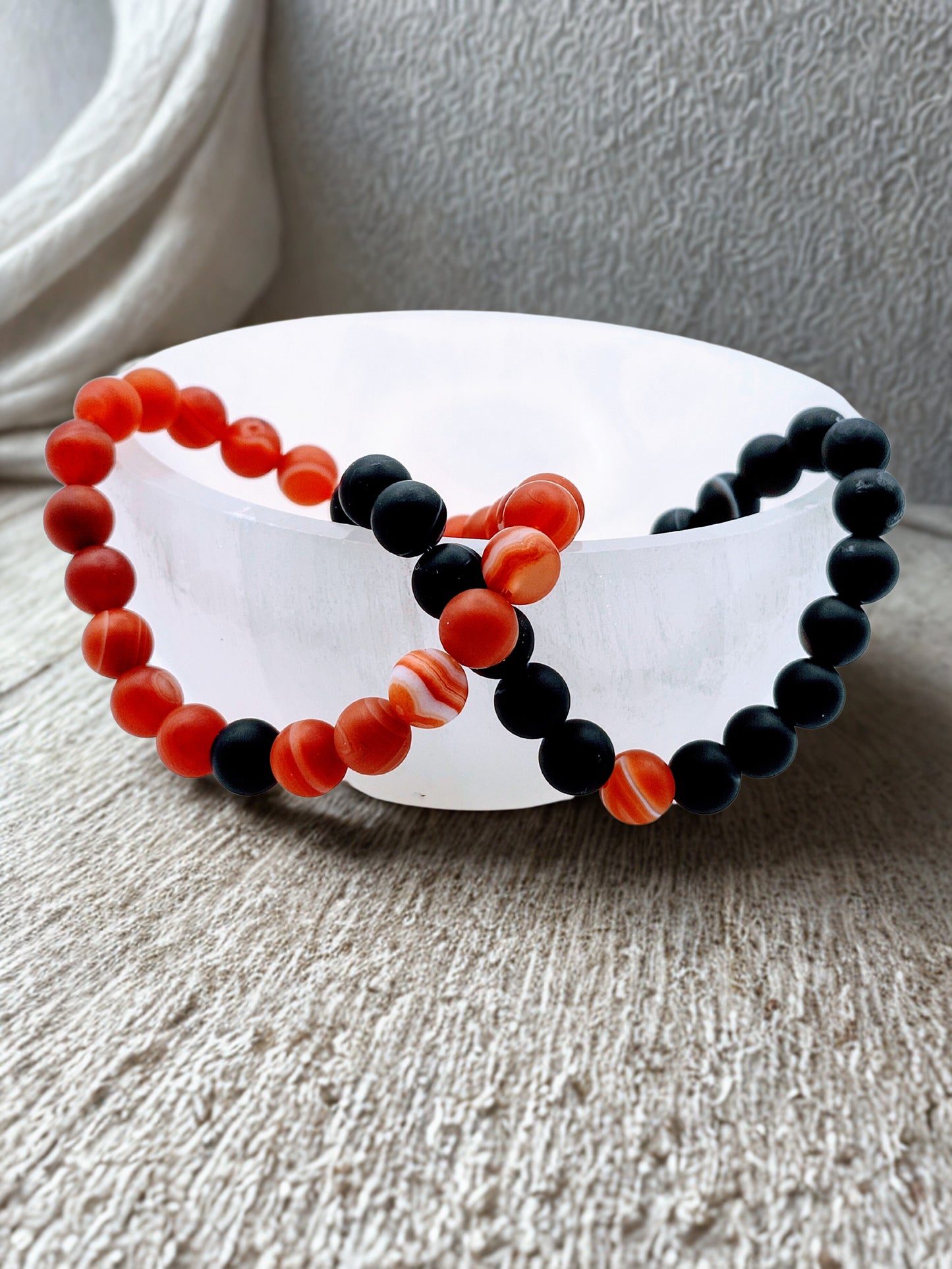 Black & Red Sardonyx Friendship 8mm